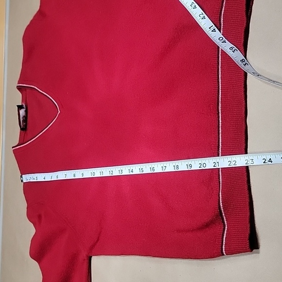 The Gleneagles Range Size Unknown Red Wool V Neck Sweater Blue & White Accents - Picture 7 of 10